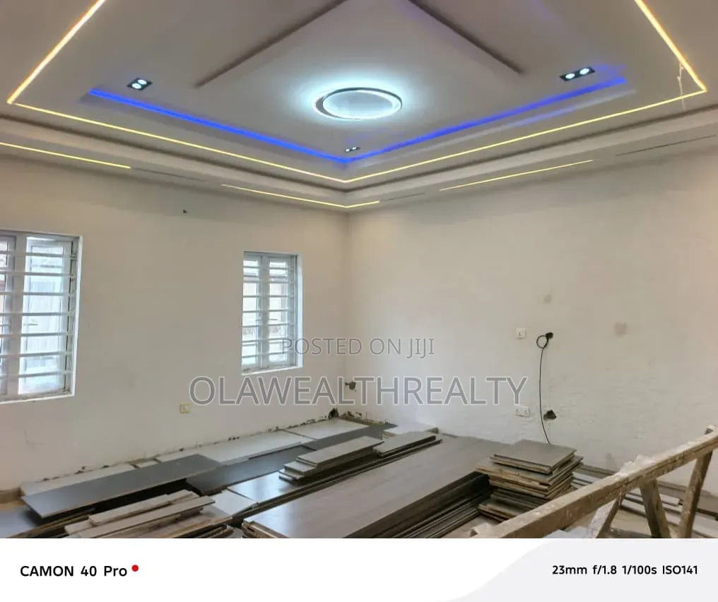 3bdrm Bungalow in Okebadan Estate, Akobo for rent