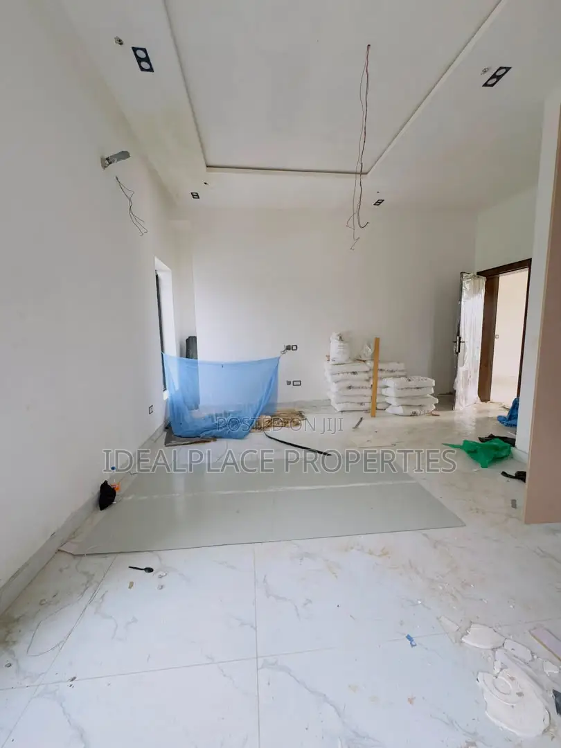 4bdrm Duplex in Opebi for sale