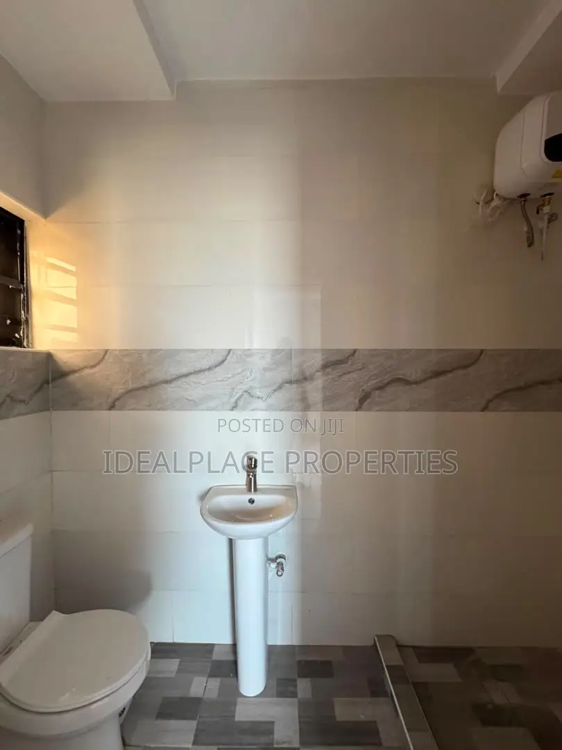4bdrm Duplex in Berger for sale