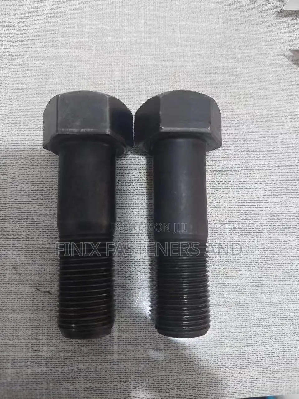 Track Shoe Bolt and Nut for Excavators and Bulldozer 3/4 X 61 Grade 12