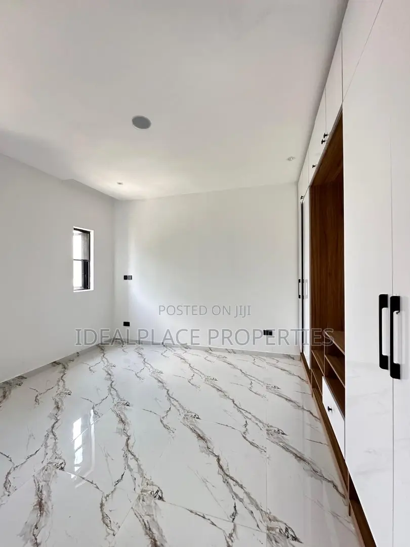 2bdrm Apartment in Ikate for sale