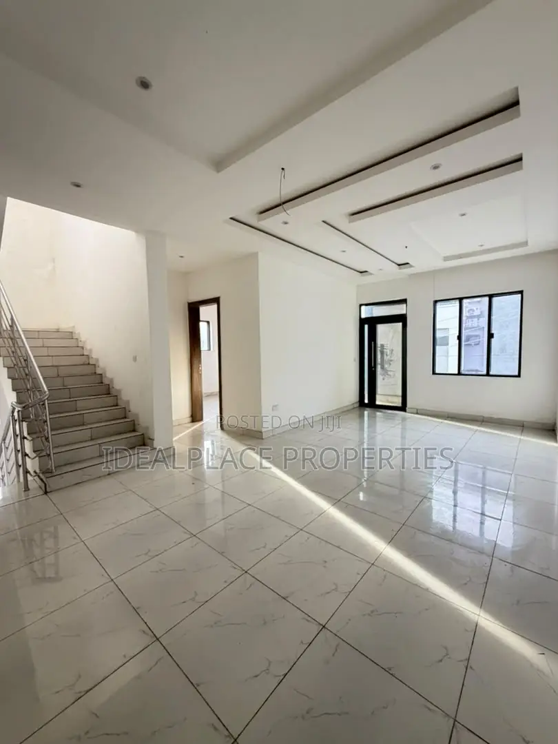 4bdrm Duplex in Osapa london for sale