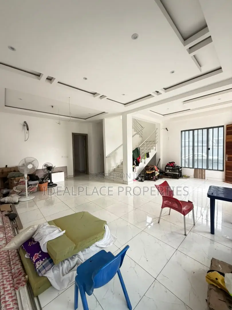 4bdrm Duplex in Osapa london for sale