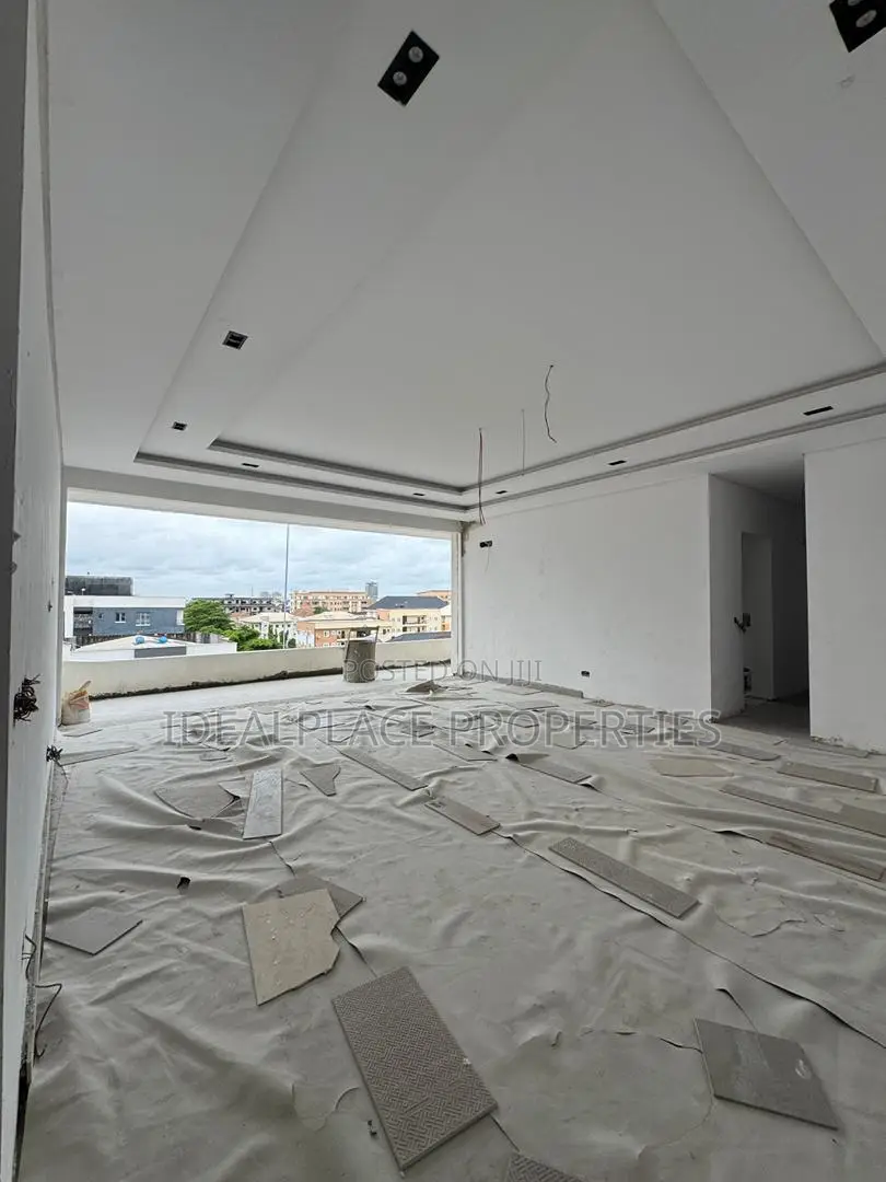 2bdrm Apartment in Victoria Island Extension for sale