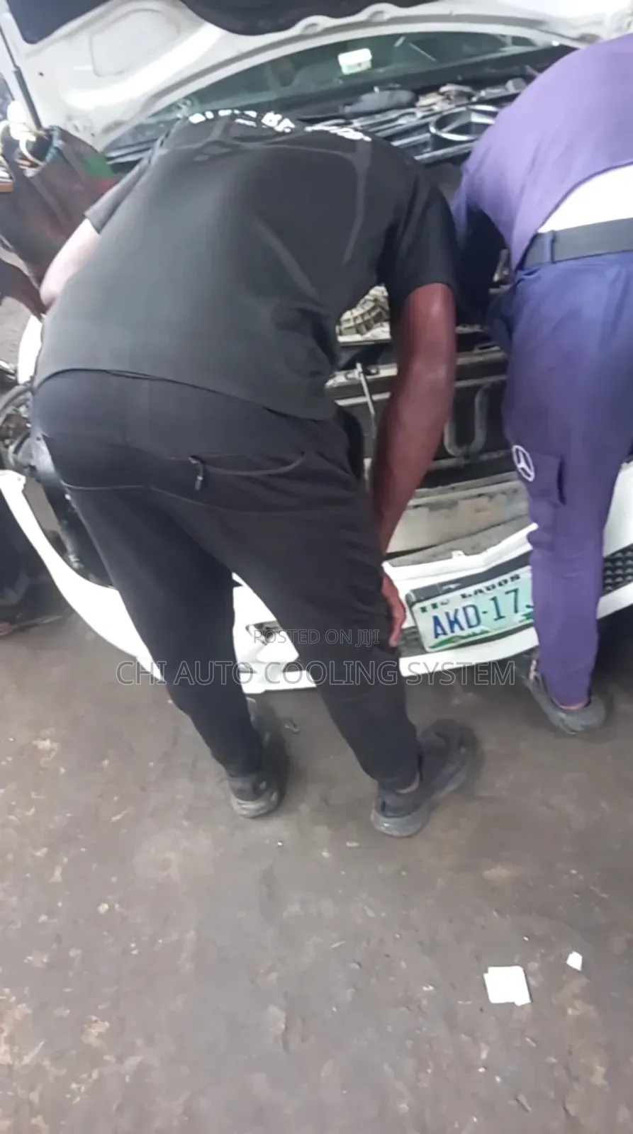 Fixing and Servicing the Air Conditioning System Inside a Vehicle