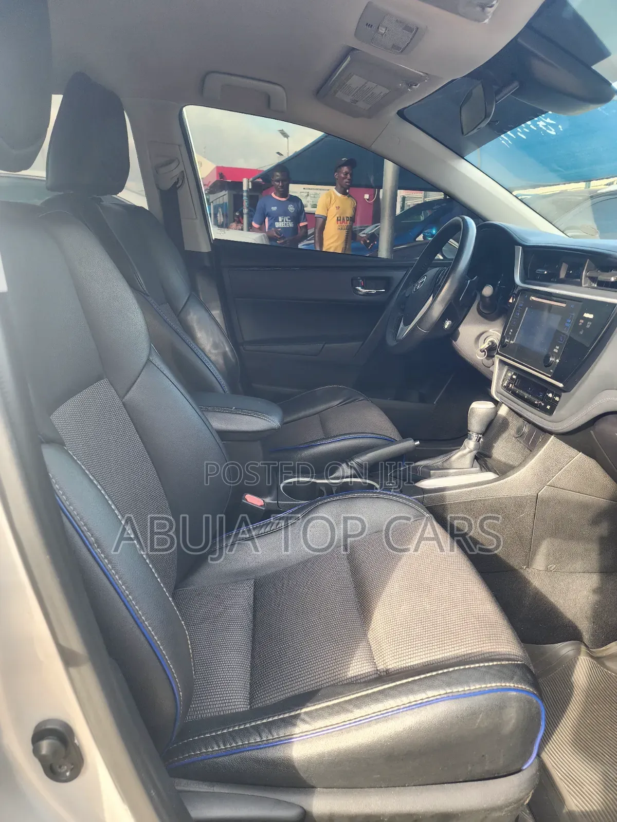 Toyota Corolla SE 4dr Sedan (1.8L 4cyl CVT) 2017 Silver