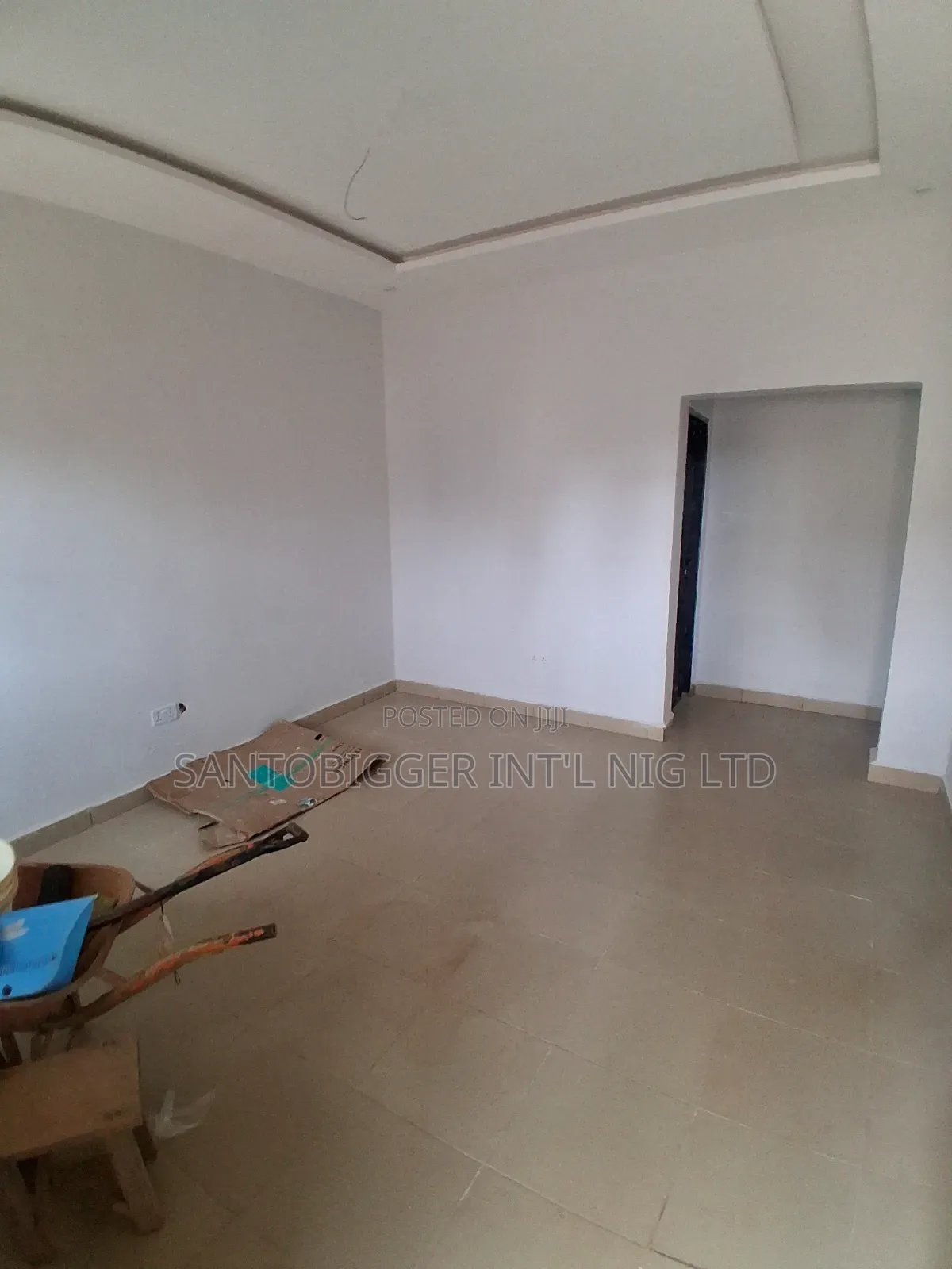 2bdrm Room & Parlour in Galadimawa Village for rent