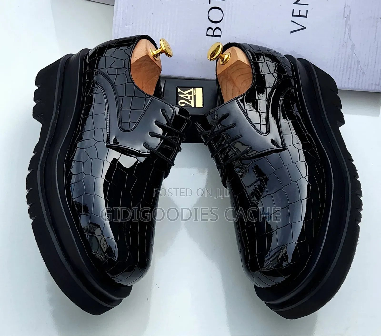 Men’s Black Quilted Leather Chunky Sole Lace-Up Shoes
Size 40-47