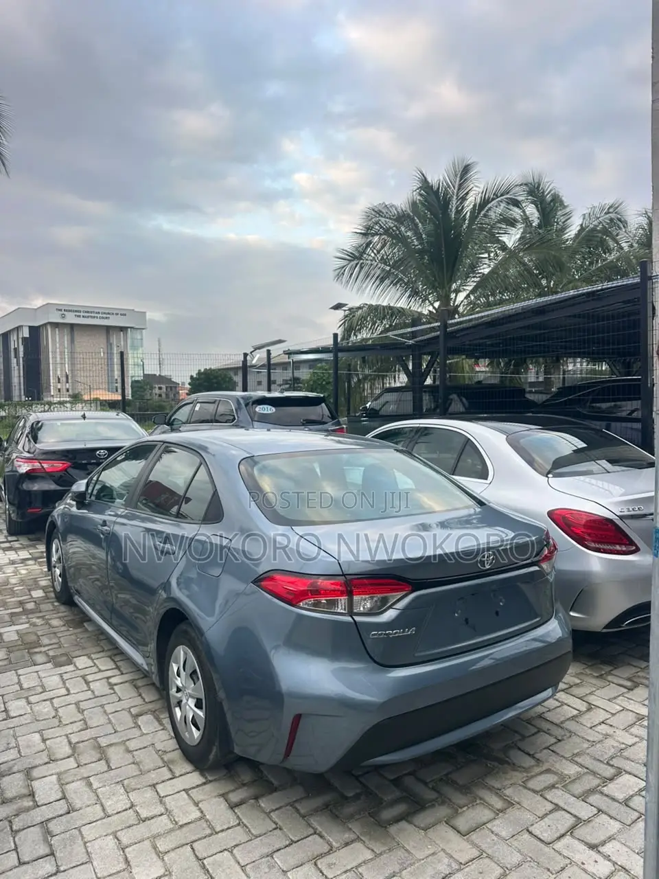 Toyota Corolla LE 2020 Blue
