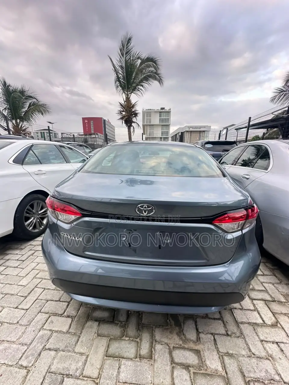 Toyota Corolla LE 2020 Blue