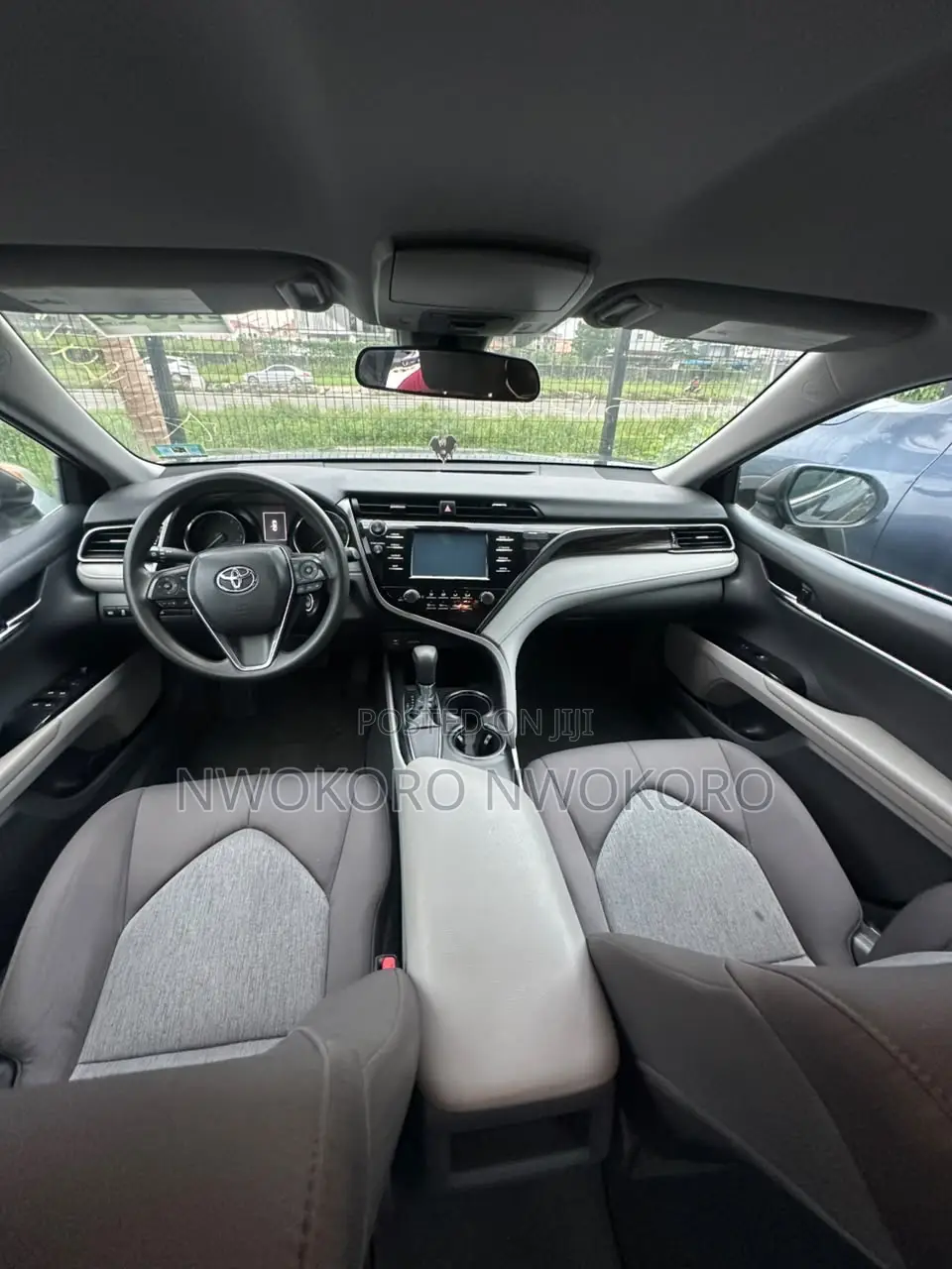 Toyota Camry LE (2.5L 4cyl 8A) 2019 Black