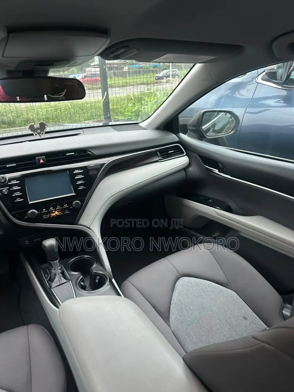 Toyota Camry LE (2.5L 4cyl 8A) 2019 Black