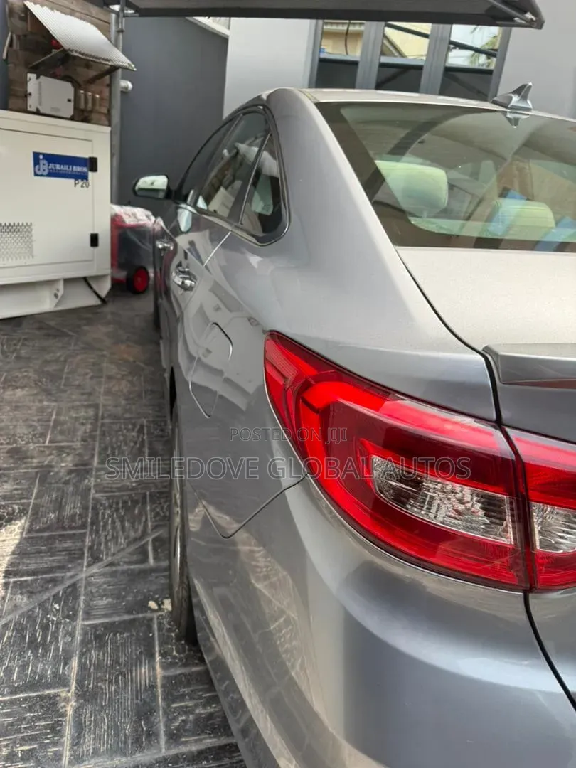 Hyundai Sonata 2015 Gray