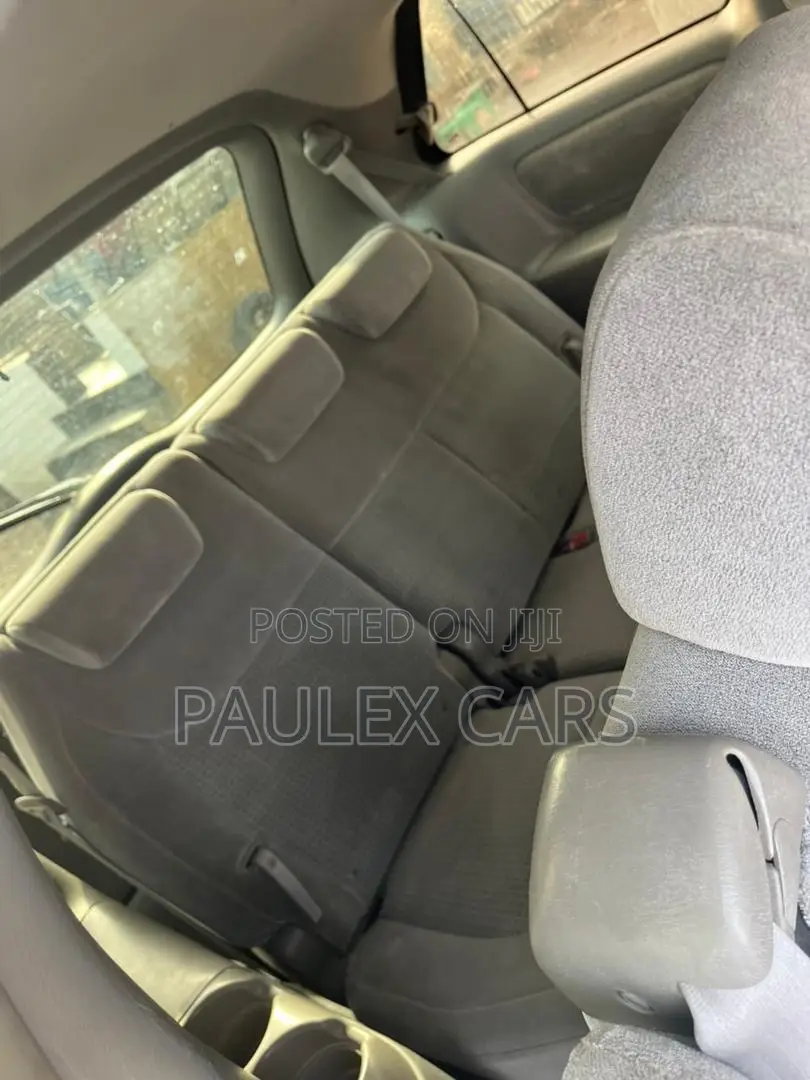 Toyota Sienna XLE AWD 2006 Gold