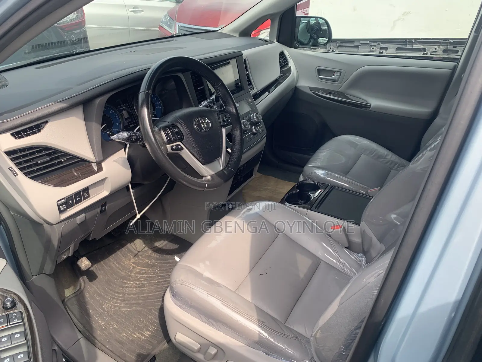 Toyota Sienna SE 8 Passenger (3.5L 6cyl 8A) 2017 Blue