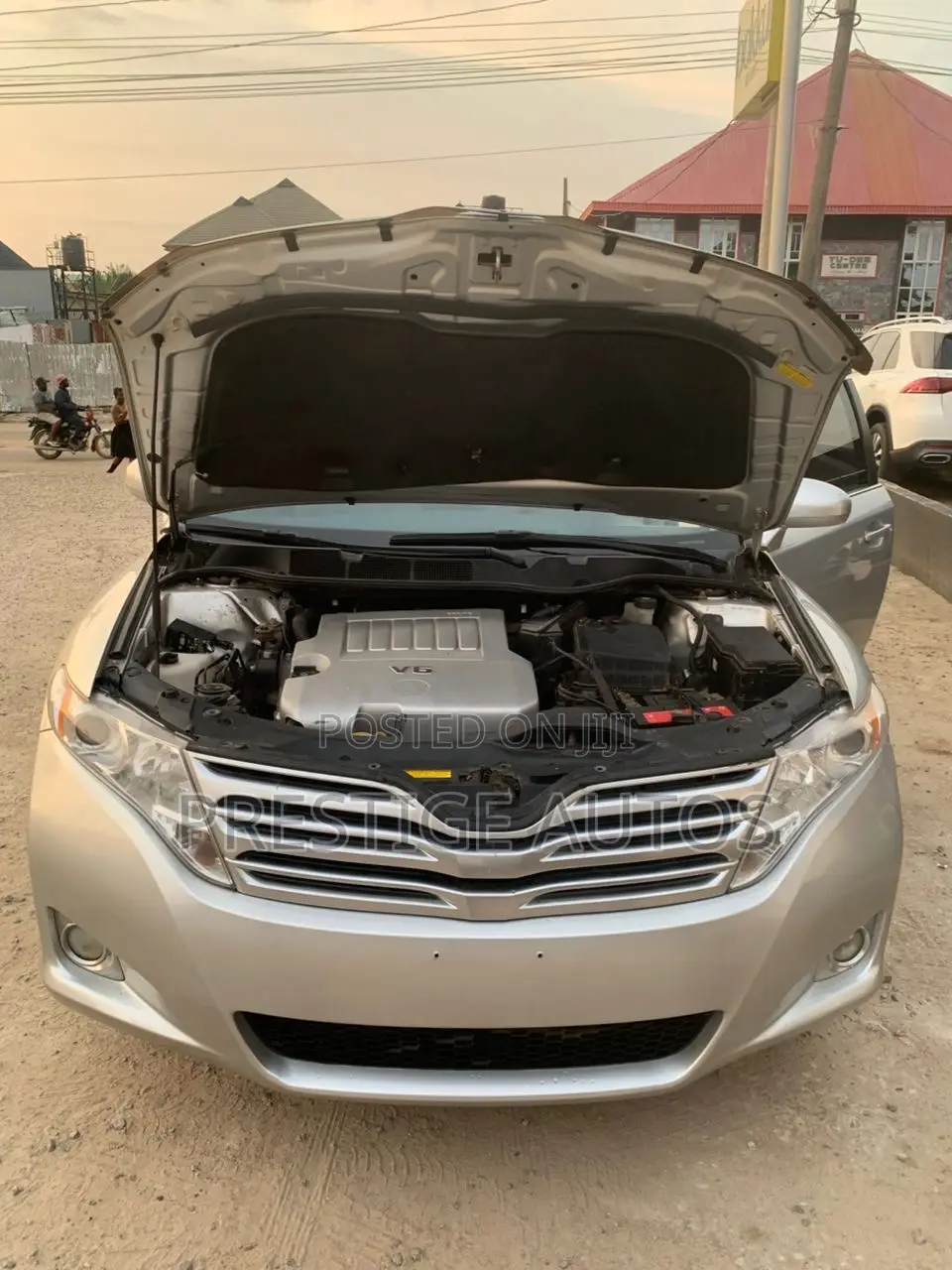 Toyota Venza 2010 Silver