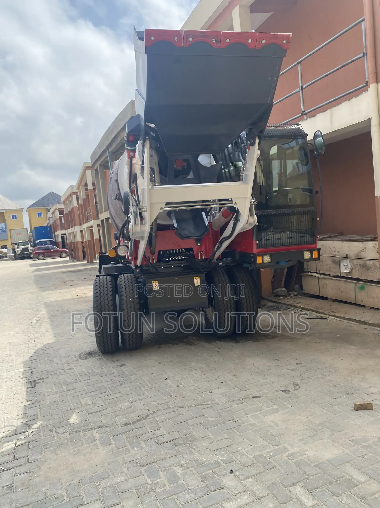 Concrete Mobile Mixer 4cubic