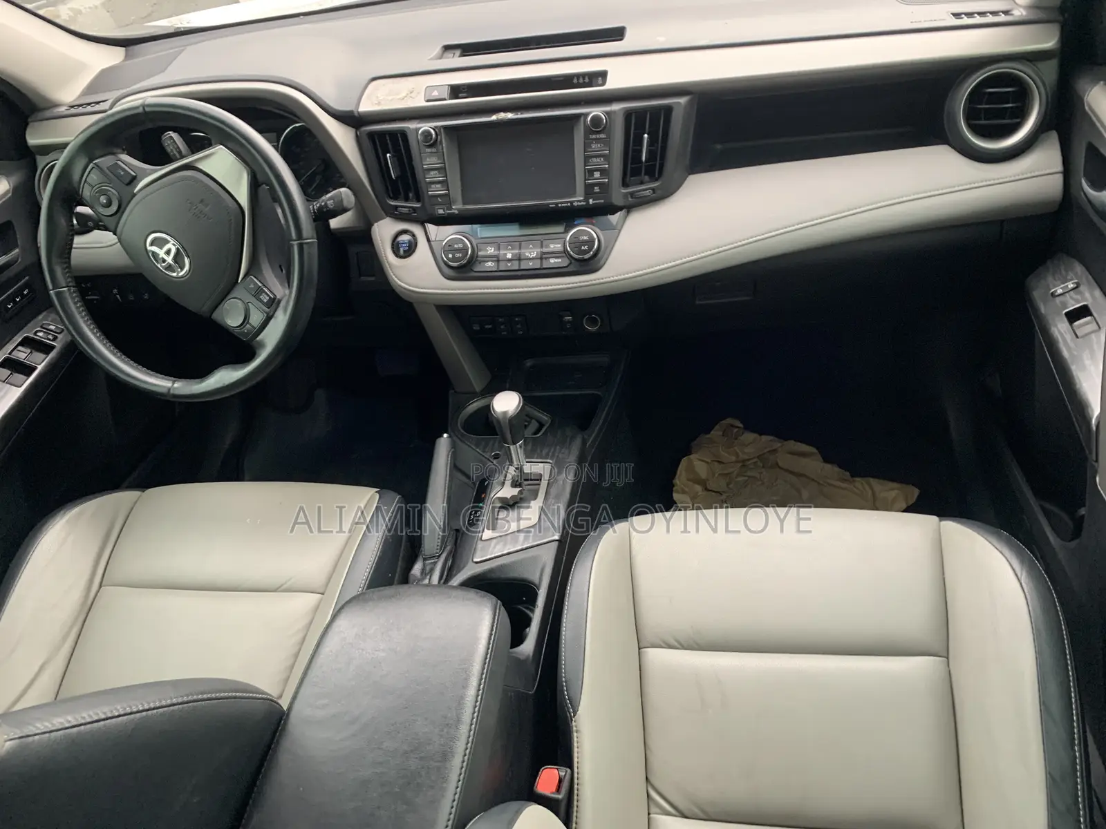 Toyota RAV4 Platinum AWD (2.5L 4cyl 6A) 2017 White