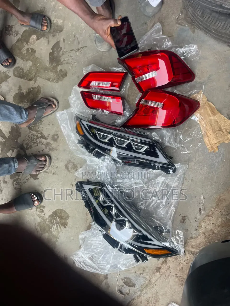 Complete Headlamp and Rear Light for Toyota Camry 2012