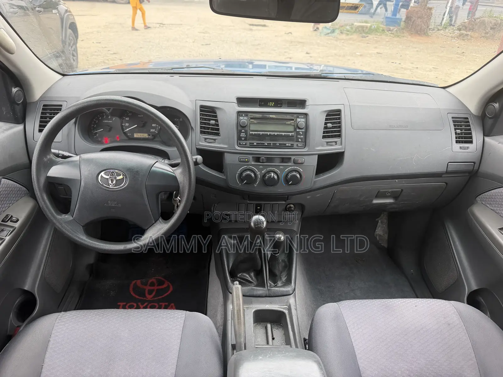 Toyota Hilux 2013 Blue