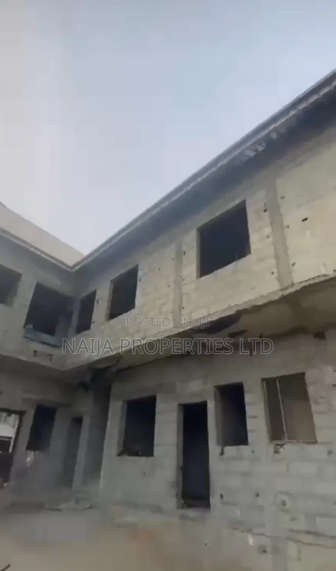 1bdrm Block of Flats in Awoyaya for sale