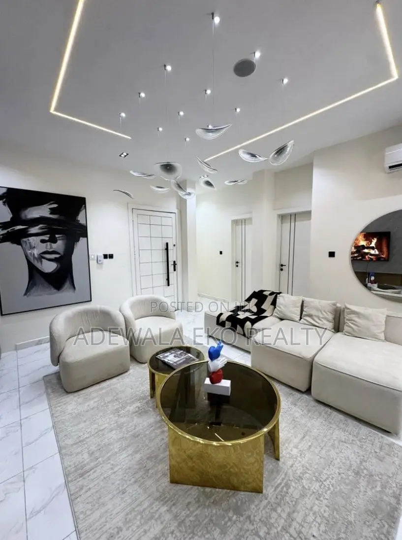 1-Bedroom Shortlet in Ologolo Lekki – Cinema, PS5, 24/7 Power