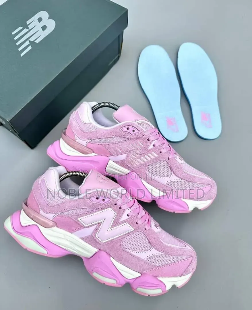 New Balance Women's Sneakers DOM 7d