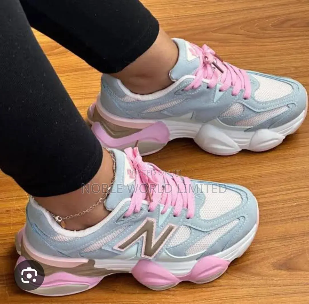 New Balance Women's Sneakers DOM 7d