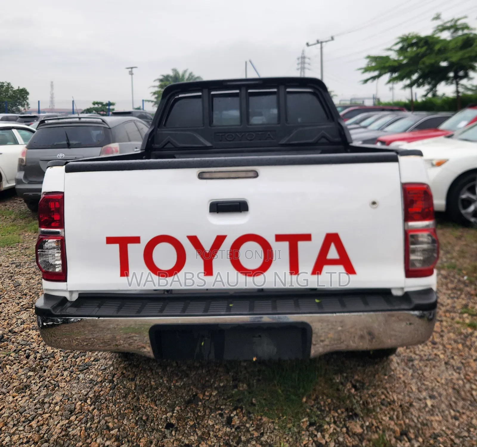 Toyota Hilux 2013 White