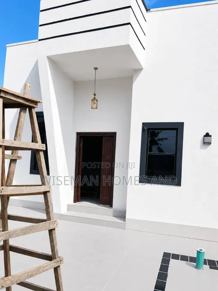 2bdrm Bungalow in Ogombo Road Ajah for sale