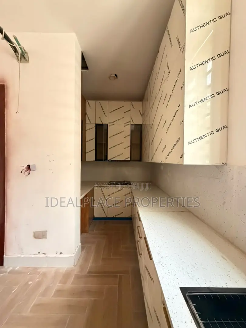 4bdrm Townhouse/Terrace in Lekki Phase 1 for sale
