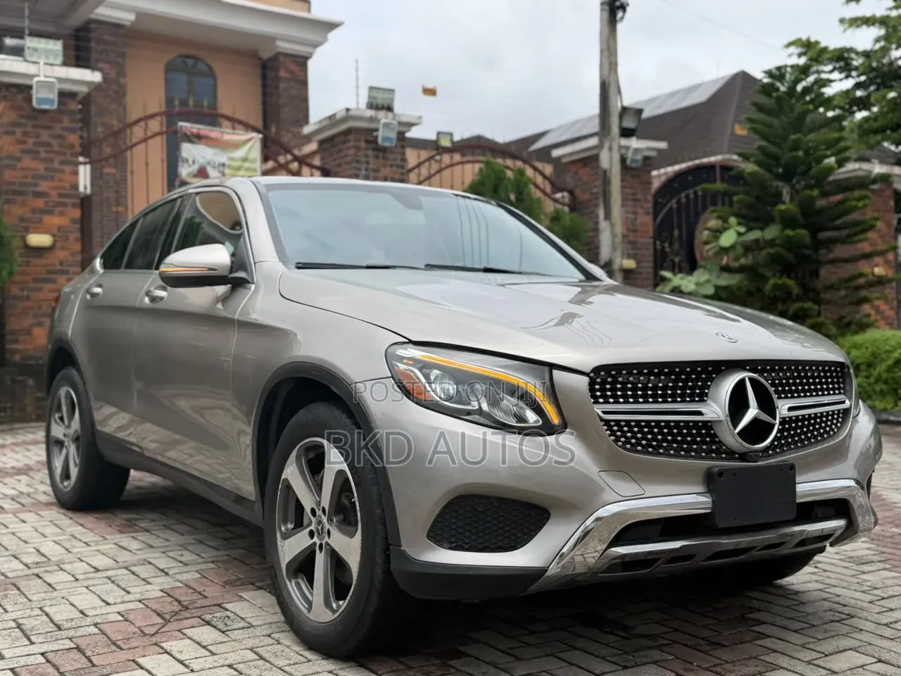 Mercedes-Benz GLC-Class 2019 Gold
