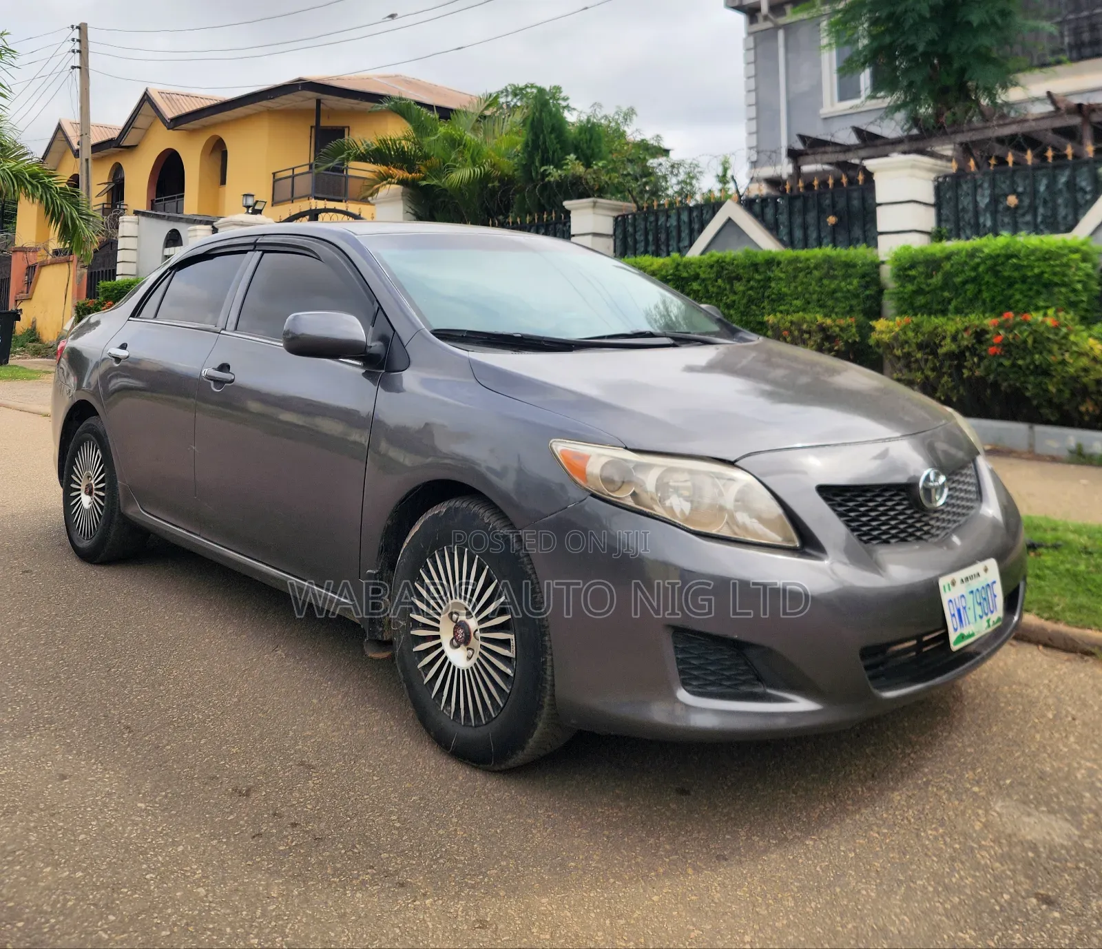 Toyota Corolla 2010 Gray