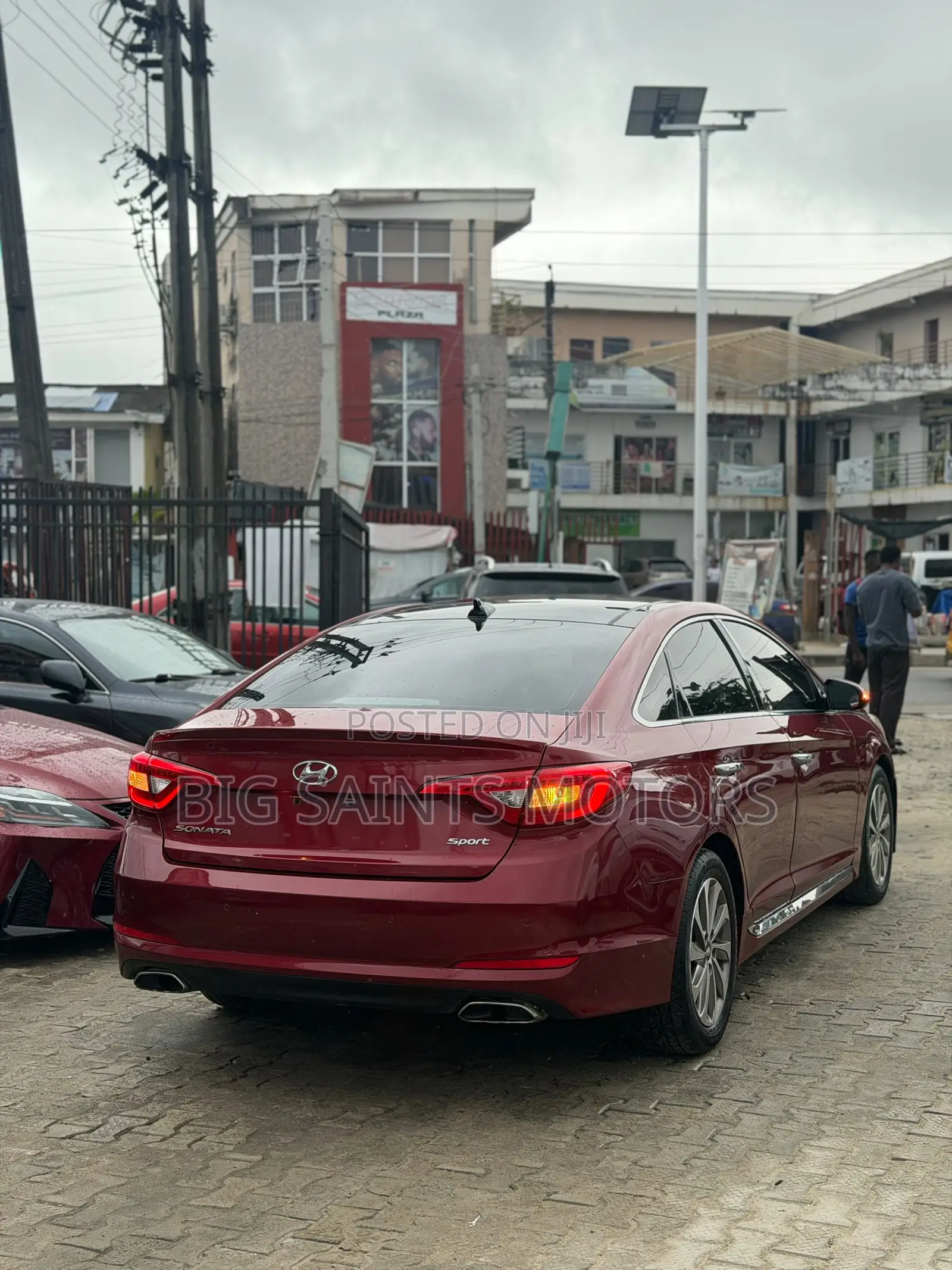 Hyundai Sonata SE 4dr Sedan (2.4L 4cyl 6A) 2015 Red