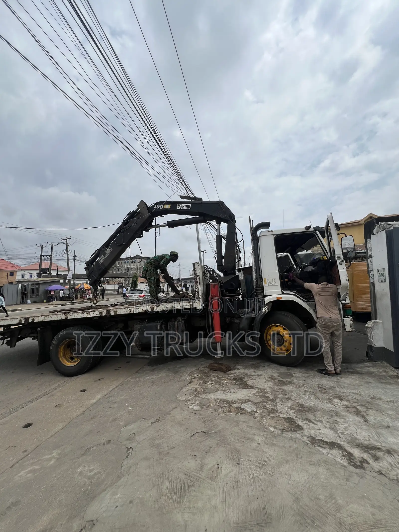 Heavy Lifting Hiab Truck Rental Services