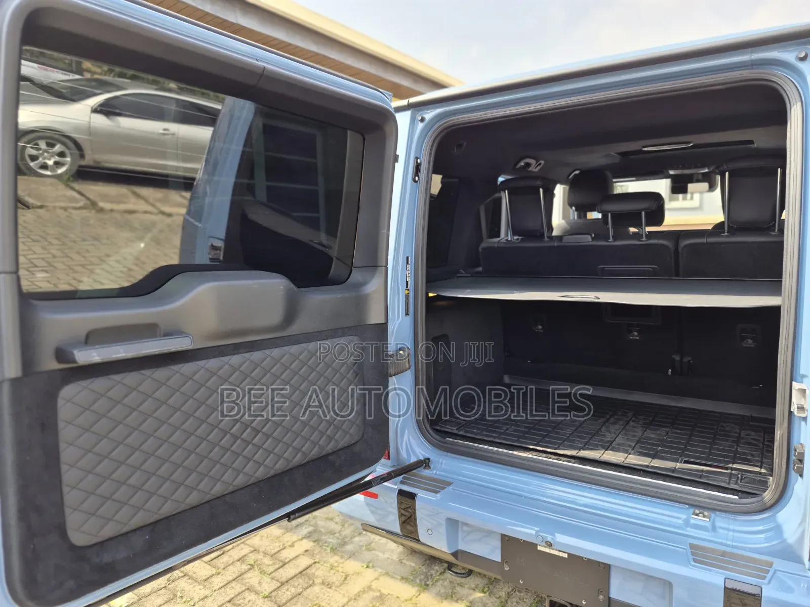 Mercedes-Benz G-Class 2025 Blue