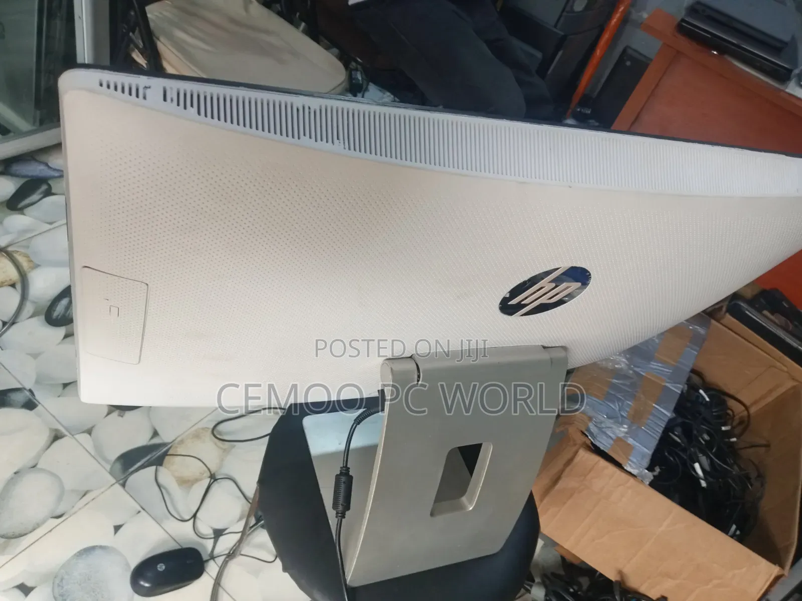 Desktop Computer HP AiO 27 8GB Intel Core i5 HDD 500GB