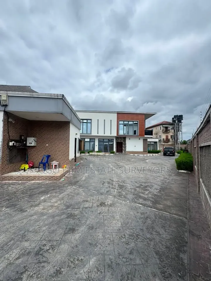 4bdrm Duplex in Mercyland Extension, Port-Harcourt for sale