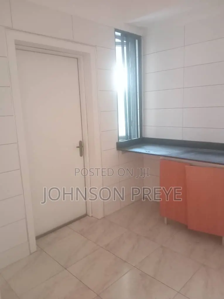 3bdrm Apartment in Ikate for rent
