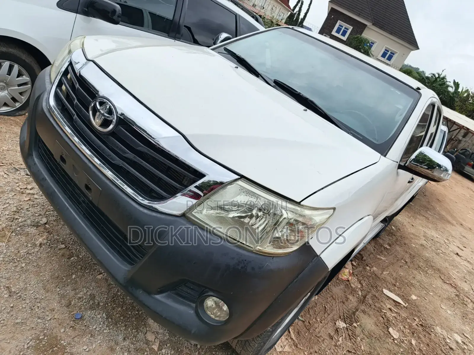 Toyota Hilux 2014 White