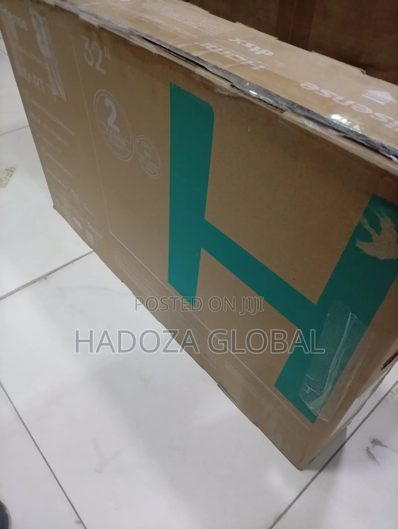 Hisense 32" Smart LED TV – Ready to Plug Play