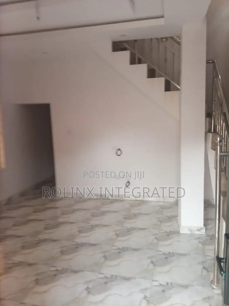 3bdrm Duplex in Cooperative Estate, Ayobo for sale