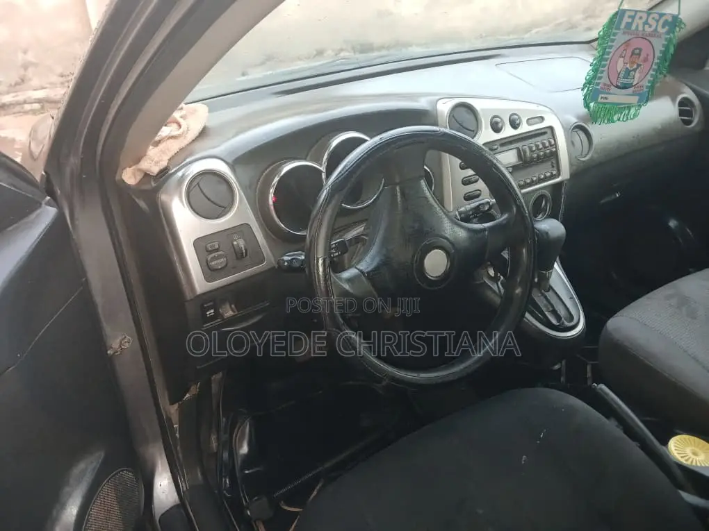 Pontiac Vibe AWD 2006