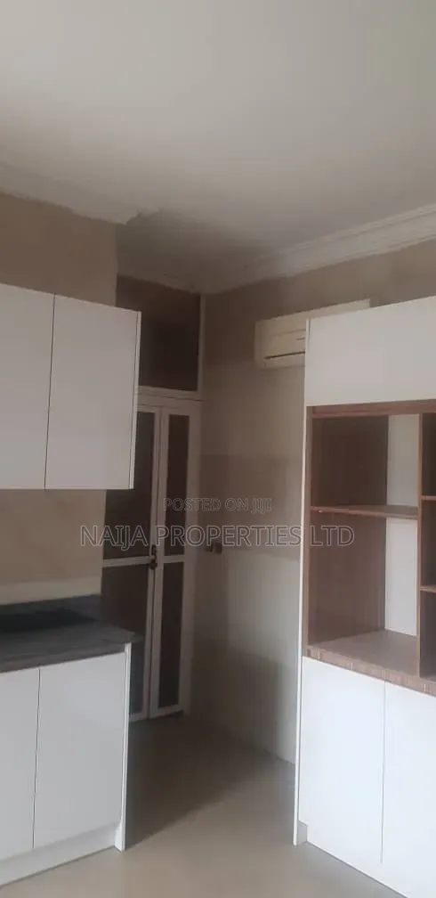 3bdrm Duplex in Royal Garden Estate, Ajiwe for rent