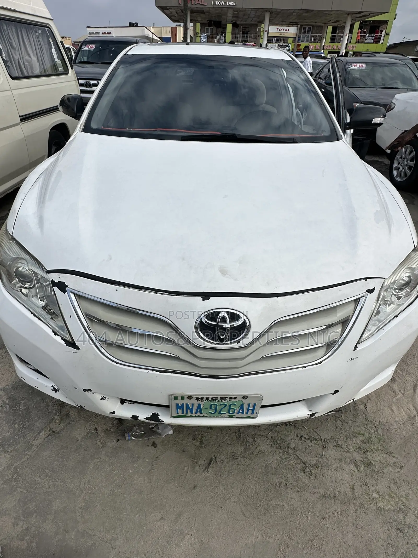 Toyota Camry 2.4 XLE 2008 White