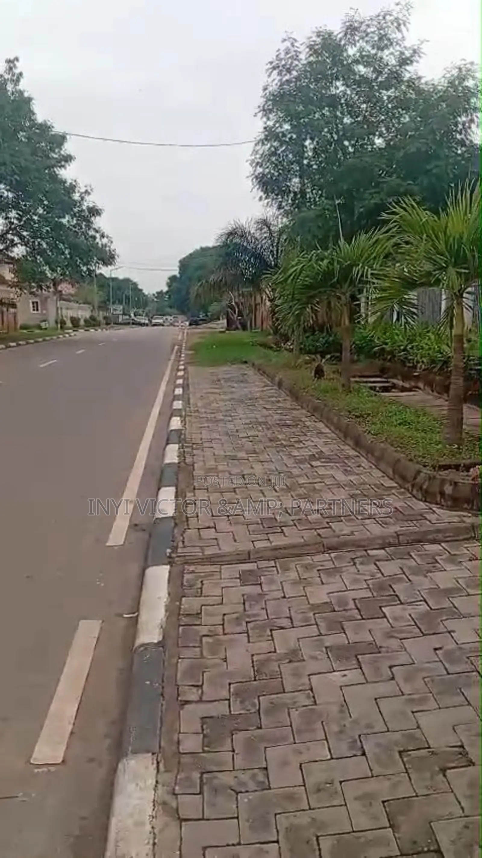 9bdrm Duplex in Zone 2 / Wuse for sale