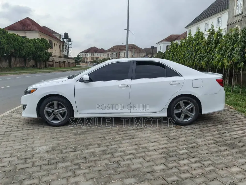 Toyota Camry 2013 White
