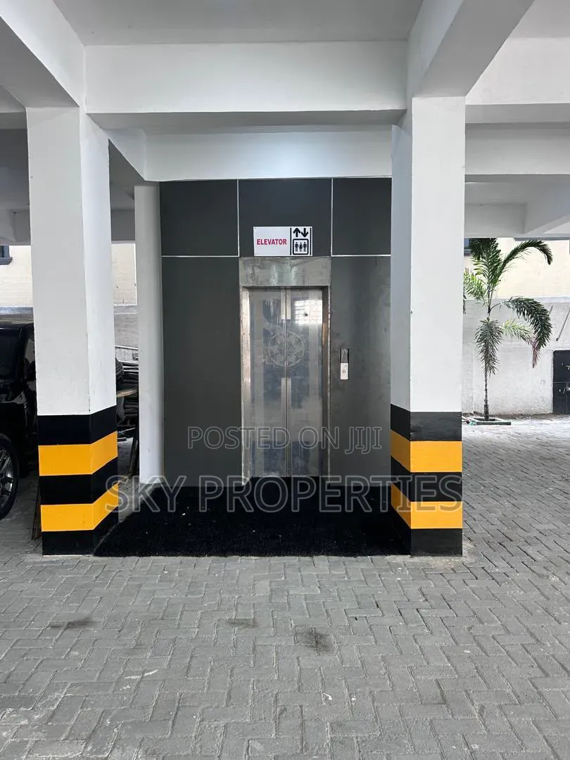 3bdrm Apartment in New Avenue, Lekki Phase 1 for sale