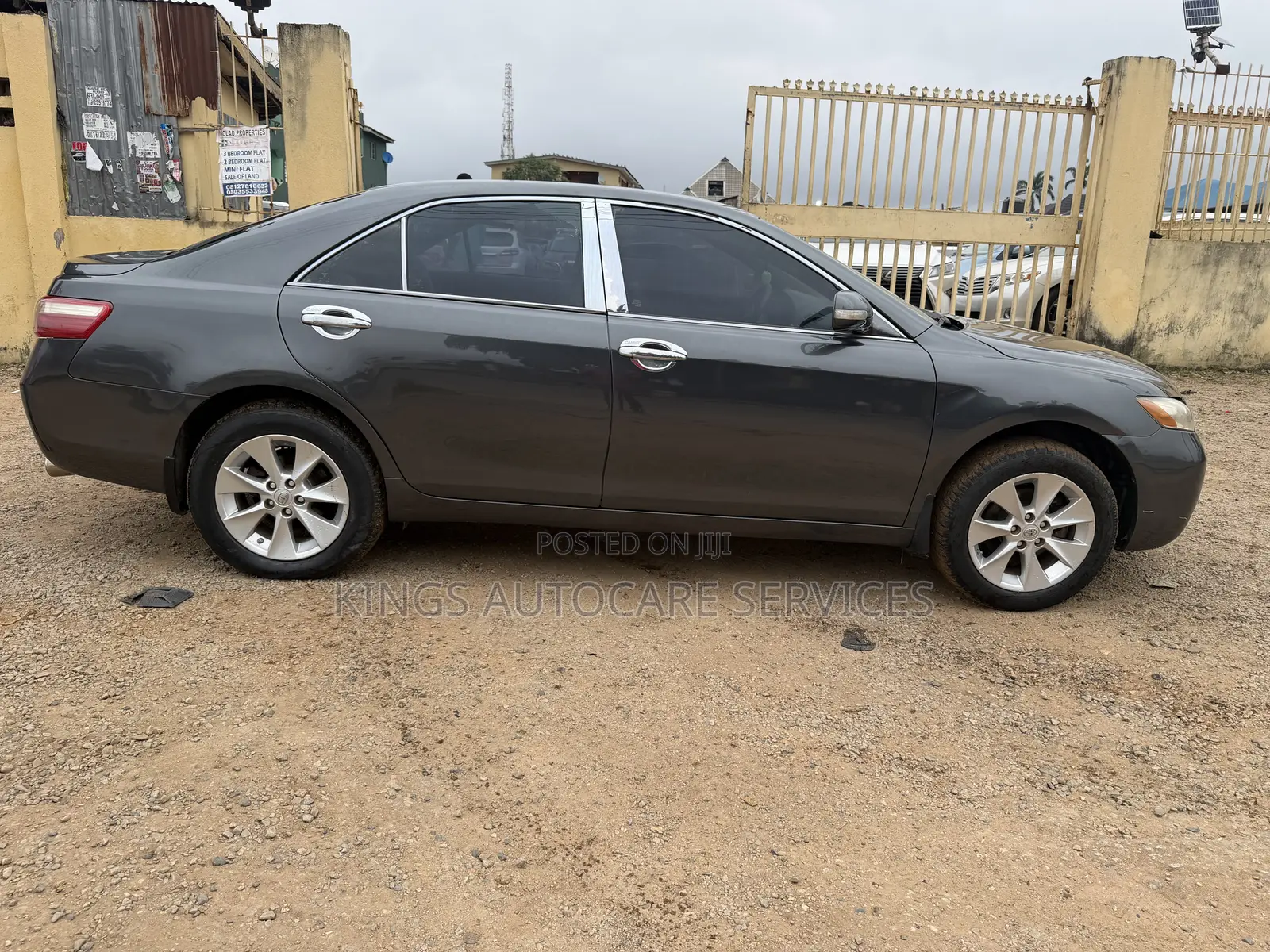 Toyota Camry LE 4dr Sedan (2.4L 4cyl 5A) 2008 Gray