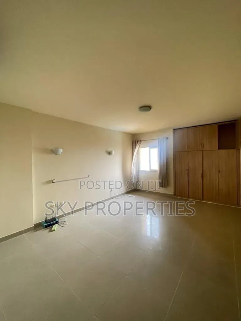 3bdrm Apartment in Banana, Old Ikoyi for sale